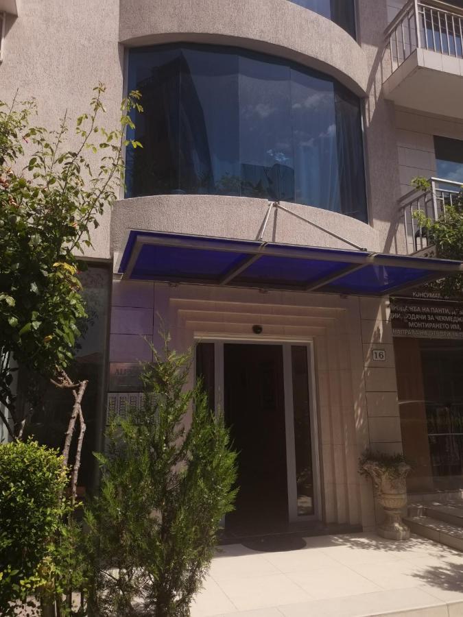 Alexandrov Plaza Studio Daire Misivri Dış mekan fotoğraf